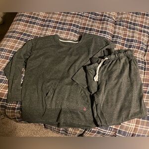 Cuddl Duds fleece pajamas. Size XL. Charcoal grey. Super soft.